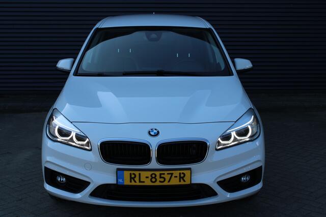 BMW 2-SERIE GRAN TOURER 218i High Executive Vol-Leder Navigatie Stoelverwarming Full-LED