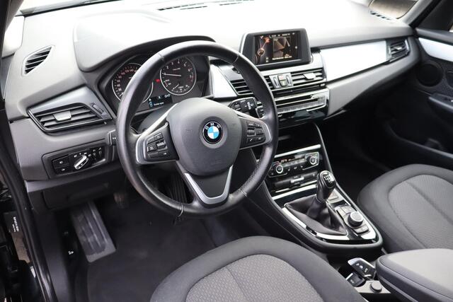 BMW 2-SERIE GRAN TOURER 216i 7p. Executive Stoelverwarming, Lichtmetalen wielen, Cruise control, Elektrische ramen