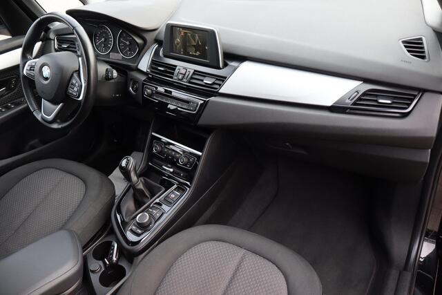 BMW 2-SERIE GRAN TOURER 216i 7p. Executive Stoelverwarming, Lichtmetalen wielen, Cruise control, Elektrische ramen