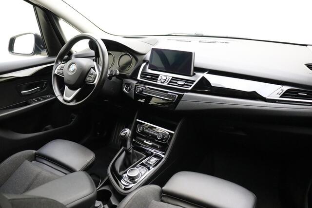 BMW 2-SERIE GRAN TOURER 216i 7p. High Executive | Elektrische Kofferklep | Head-Up Display | Navigatie | Climate Control | Cruise Control | Lichtmetalen velgen | Privacy Glass |