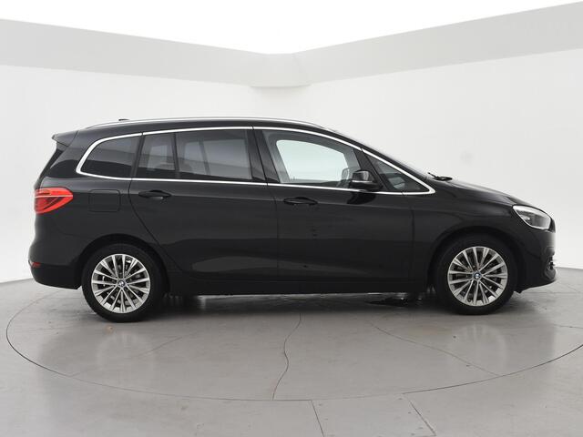 BMW 2-SERIE GRAN TOURER 218i 7-PERS HIGH EXECUTIVE AUT. + HEAD-UP | LEDER | AFN. TREKHAAK | CAMERA | STOELVERW.