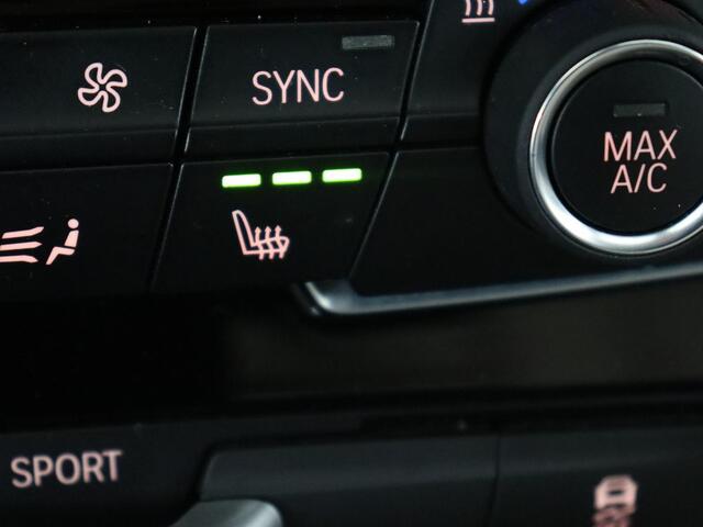 BMW 2-SERIE GRAN TOURER 218i High Executive Edition | 7-persoons | Automaat | Camera | Sfeerverlichting | Carplay | Cruise Control | Stoelverwarming | LED | Leder | Climate controle