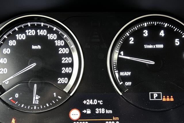 BMW 2-SERIE GRAN TOURER 218i Business Edition | Adaptief cruise control | Camera | Head-up display | Leder