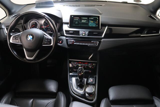 BMW 2-SERIE GRAN TOURER 218i High Executive, 7-Persoons, LED, Volleder, Camera, Cruise Control, Navigatie,