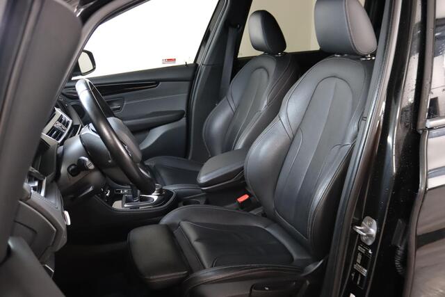 BMW 2-SERIE GRAN TOURER 218i High Executive, 7-Persoons, LED, Volleder, Camera, Cruise Control, Navigatie,
