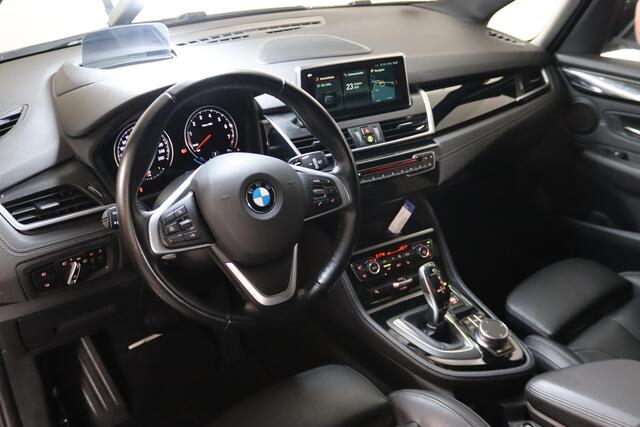 BMW 2-SERIE GRAN TOURER 218i High Executive, 7-Persoons, LED, Volleder, Camera, Cruise Control, Navigatie,
