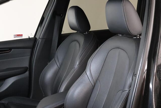 BMW 2-SERIE GRAN TOURER 218i High Executive, 7-Persoons, LED, Volleder, Camera, Cruise Control, Navigatie,