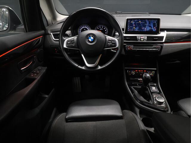 BMW 2-SERIE GRAN TOURER 218i 7p. Executive Edition [7-ZITS, TREKHAAK AFNEEMBAAR, HEAD-UP, PDC ACHTER, LEDVERLICHTING, BLUETOOTH, ELEKTRISCHE ACHTERKLEP, 6-BAK, CRUISE, CLIMATE, NIEUWSTAAT]