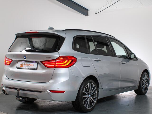 BMW 2-SERIE GRAN TOURER 218i, 7-Persoons, Sportline, Trekhaak, Head Up, Navigatie,