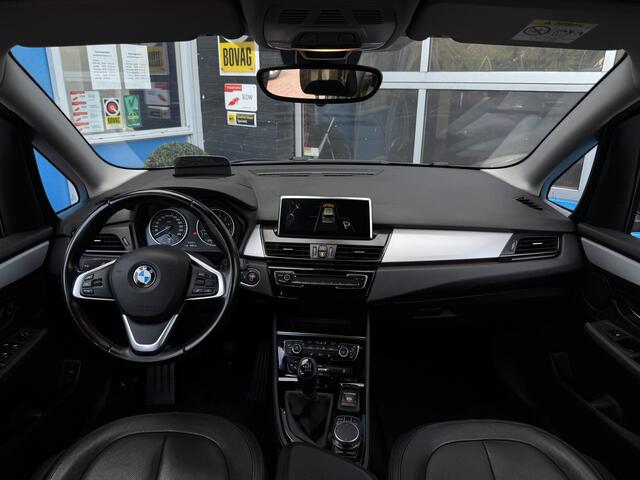 BMW 2-SERIE GRAN TOURER 218i Centennial High Executive | Trekhaak | HUD | Leder |