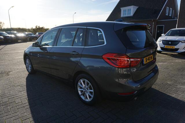 BMW 2-SERIE GRAN TOURER 216D ESSENITAL ORIGINEEL NEDERLANDS PANORAMADAK NAVIGATIE ECC AIRCO CRUISECONTROL PARKEERSENSOREN BLUETOOTH 16INCH LMV 4X ELECTR.RAMEN-SPIEGELS