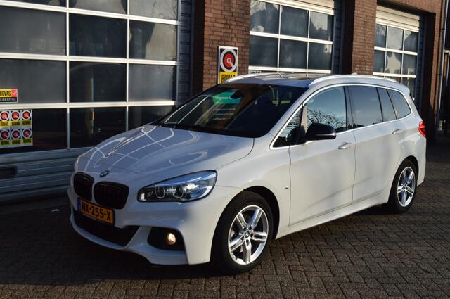 BMW 2-SERIE GRAN TOURER 218i Cent.Exec. 7p. M-Uitvoering, Trekhaak, Schuif-kanteldak