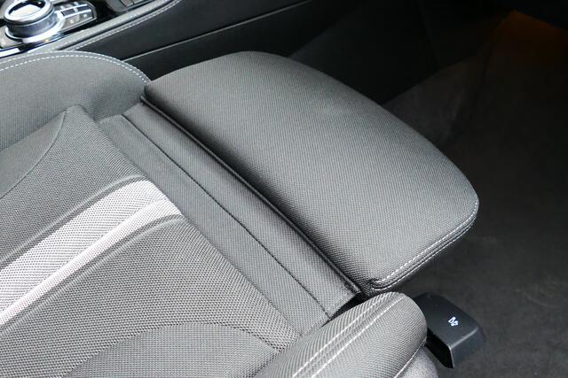 BMW 2-SERIE GRAN TOURER 218i Centennial Executive. Navi, Clima, Cruise, PDC V+A, Led Koplampen, 17"LMV, Haak 1500kg