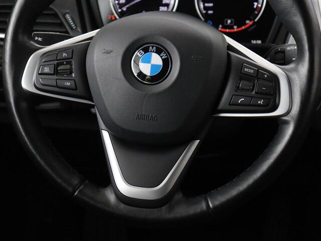 BMW 2-SERIE GRAN TOURER 220i Business Edition Plus | Luxury Line | Leder | Head-Up | Stoelverwarming | Trekhaak | Camera | Carplay | Full LED | Keyless | Navigatie | Cruise control | Bluetooth