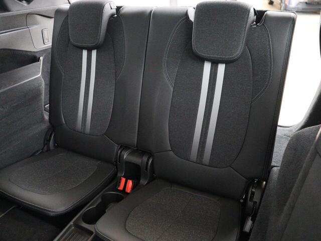 BMW 2-SERIE GRAN TOURER 218i 7 Persoons Executive | Sport Line | 1e eigenaar | Stoelverwarming | Head-Up | Trekhaak | Sportstoelen | Half leder | Navigatie | Climate control | Parkeerhulp | Cruise control