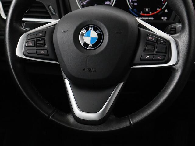 BMW 2-SERIE GRAN TOURER 218i 7 Persoons Executive | Sport Line | 1e eigenaar | Stoelverwarming | Head-Up | Trekhaak | Sportstoelen | Half leder | Navigatie | Climate control | Parkeerhulp | Cruise control