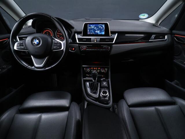 BMW 2-SERIE GRAN TOURER 218i 7p. Corporate Lease Executive [TREKHAAK, CRUISE CONTROL, BLUETOOTH TELEFOON, ACHTERUITRIJCAMERA, PDC V+A, STOELVERWARMING, 7-ZITTER, NIEUWTSAAT]