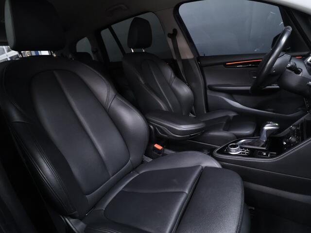 BMW 2-SERIE GRAN TOURER 218i 7p. Corporate Lease Executive [TREKHAAK, CRUISE CONTROL, BLUETOOTH TELEFOON, ACHTERUITRIJCAMERA, PDC V+A, STOELVERWARMING, 7-ZITTER, NIEUWTSAAT]