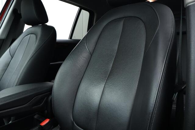 BMW 2-SERIE GRAN TOURER 218i High Executive / Camera / PDC / Stoelverwarming
