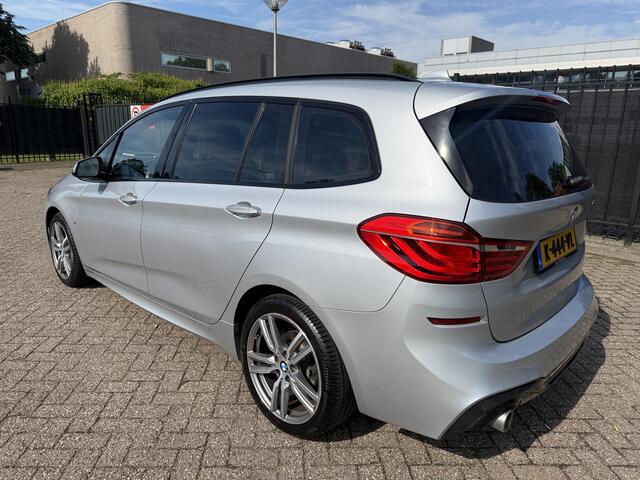 BMW 2-SERIE GRAN TOURER 220i 7p. High Executive M Sport Carplay/Panorama/Leer