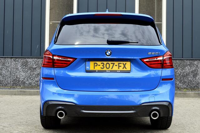 BMW 2-SERIE GRAN TOURER 220i 7p. M-Sport Rijklaarprijs-Garantie Panorama dak leder sport interieur Airco Head-up Apple carplay