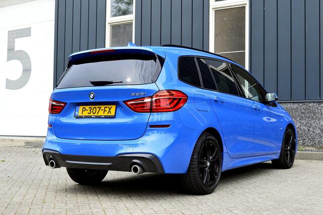BMW 2-SERIE GRAN TOURER 220i 7p. M-Sport Rijklaarprijs-Garantie Panorama dak leder sport interieur Airco Head-up Apple carplay