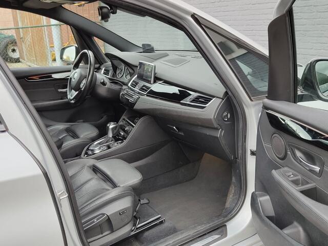 BMW 2-SERIE GRAN TOURER 218i Automaat 7-Persoons Leder Camera Navi Sport-Line Ecc Head-Up Display Stoelverwarming Pdc High Executive Lmv Bluetooth Elek.Achterklep Led Export - Handel Origineel Nederlandse Auto