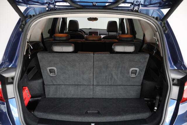BMW 2-SERIE GRAN TOURER 218iA 7p LUXURY Shadow Line PANO | HEAD UP | LEDER | CAMERA | STOELVERW | FULL LED | AFN TREKHAAK | DAB | PDC V+A | LMV