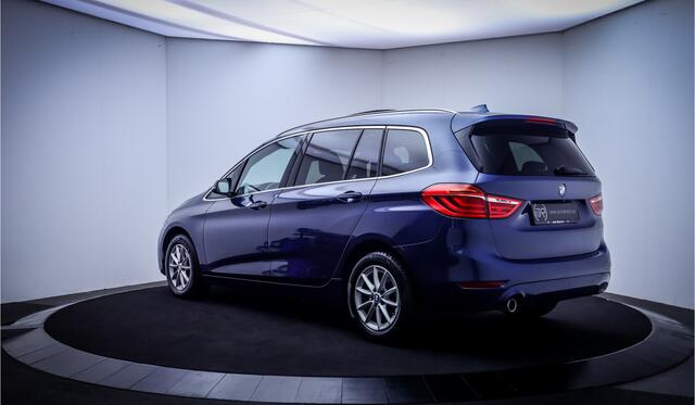 BMW 2-SERIE GRAN TOURER 218iA 7p LUXURY Shadow Line PANO | HEAD UP | LEDER | CAMERA | STOELVERW | FULL LED | AFN TREKHAAK | DAB | PDC V+A | LMV