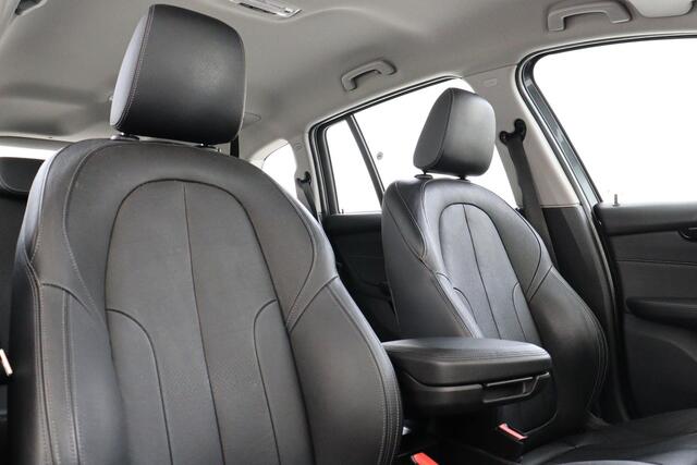 BMW 2-SERIE GRAN TOURER 218I 7P. HIGH EXECUTIVE -HIFI|LEDER|SPORTSTOELEN|HEAD-UP DISP.|CAMERA|STOELVERW.|CHROME|ELEK.ACHTERKLEP|16"