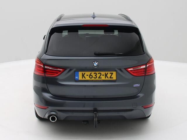 BMW 2-SERIE GRAN TOURER 218i Executive Edition / 7p. / Automaat / Trekhaak / Sport / Origineel NL