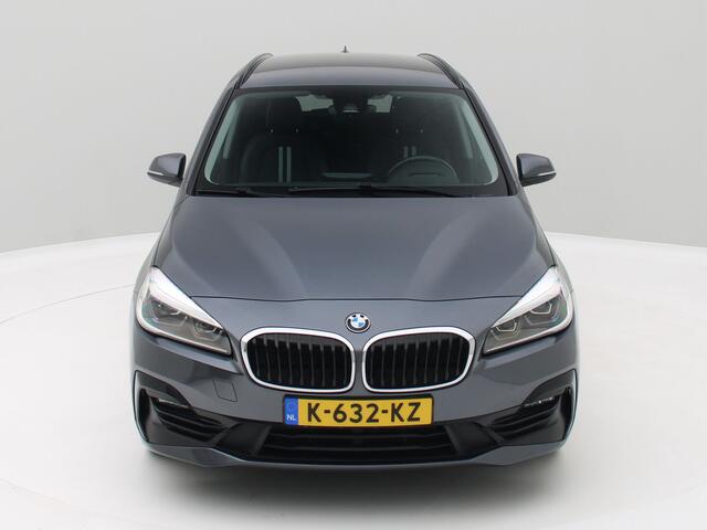 BMW 2-SERIE GRAN TOURER 218i Executive Edition / 7p. / Automaat / Trekhaak / Sport / Origineel NL