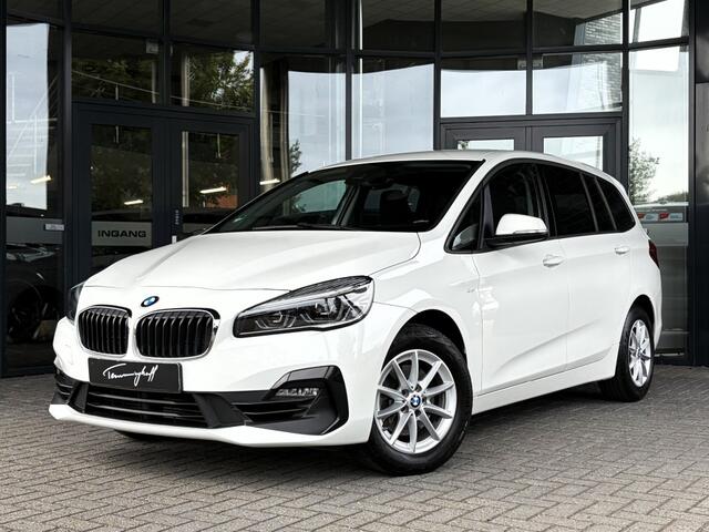 BMW 2-SERIE GRAN TOURER 218I AUT. - NAVI PLUS - HEAD UP - TREKH. - ORG. NL.
