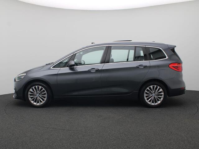 BMW 2-SERIE GRAN TOURER 218i 7p. High Executive Edition 136PK Aut. Panoramadak, Trekhaak, Keyless, Achteruitrijcamera, Head-Up Display, 17" LM Velgen, Leder