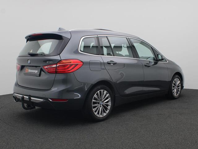 BMW 2-SERIE GRAN TOURER 218i 7p. High Executive Edition 136PK Aut. Panoramadak, Trekhaak, Keyless, Achteruitrijcamera, Head-Up Display, 17" LM Velgen, Leder