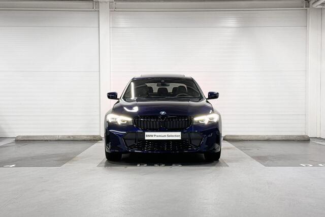 BMW 3-SERIE Sedan 320e | M-Sport | Travel Pack | Schuif-/kanteldak