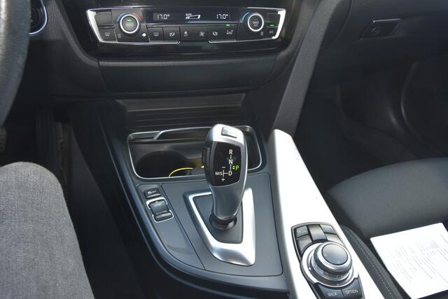 BMW 3-SERIE 318i Centennial Executive Automaat. ORG NL. Complete uitvoering!!