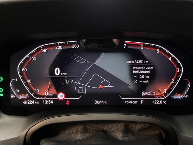 BMW 3-SERIE Touring 320i Executive M Sport 18"/Sportstoelen/Adaptieve cruise/Dodehoek/Live cockpit professional/Stoelverwarming/HiFi/PDC v+a/Apple Carplay & Android Auto