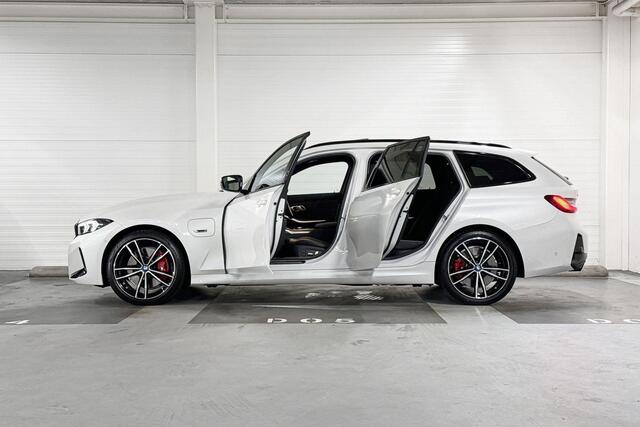 BMW 3-SERIE Touring 330e xDrive l M-Sport Pro l Head-Up