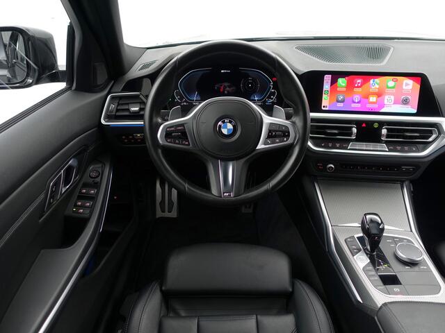 BMW 3-SERIE 320e M Performance Aut- Schuifdak, CarPlay, Sfeerverlichting, Standkachel, Xenon Led, Park Assist