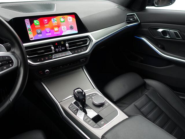 BMW 3-SERIE 320e M Performance Aut- Schuifdak, CarPlay, Sfeerverlichting, Standkachel, Xenon Led, Park Assist