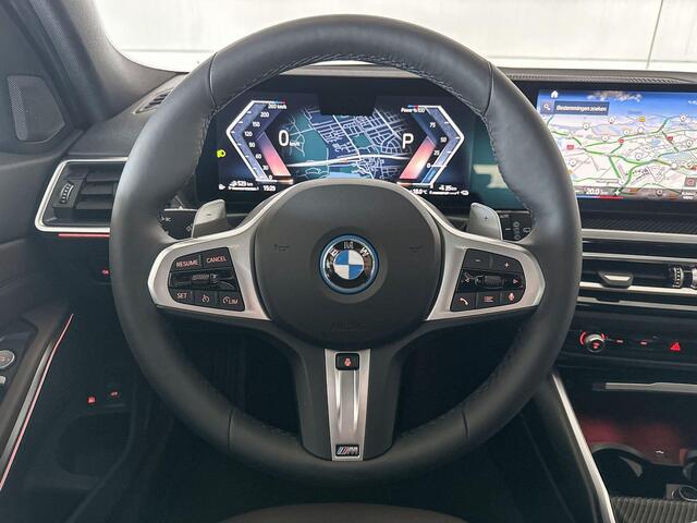 BMW 3-SERIE Touring 330e | Trekhaak met elektrisch wegklapbare kogel
