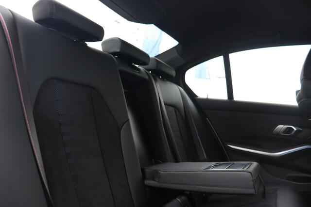 BMW 3-SERIE Sedan 320e | M-Sportpakket Entertainment Pack / Travel Pack / 19'' /