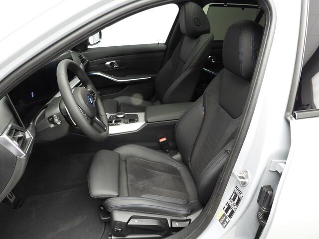 BMW 3-SERIE Touring 320e M-Sportpakket LED / Navigatie / Schuifdak / trekhaak / Keyles go / DAB / Hifi speakers / Alu 19 inch