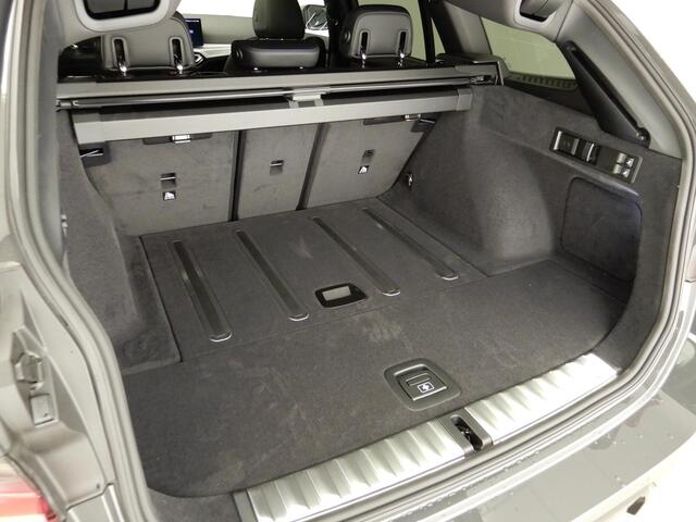 BMW 3-SERIE Touring 320i | M Sport Pakket Pro | Travel Pack | Innovation Pack |
