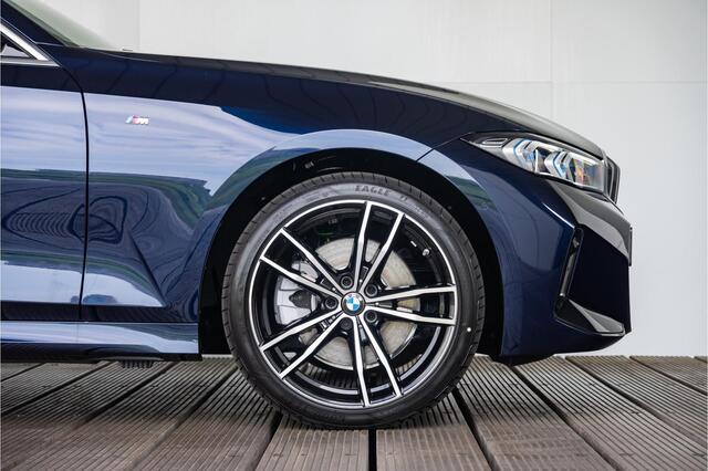 BMW 3-SERIE Touring 330e M Sportpakket / Panoramadak / Elektrische Trekhaak / Verwarmd Stuurwiel