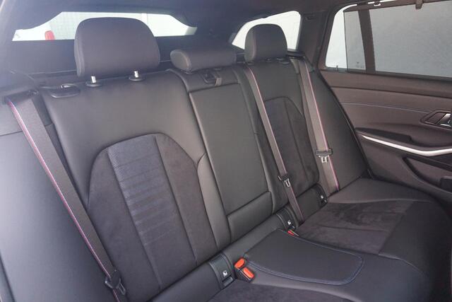 BMW 3-SERIE Touring 320i M Sport Pro / Innovation / Travel Pack / Hifi