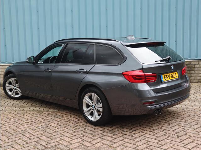 BMW 3-SERIE Touring 320i Sport Edition 184pk 8-TRAPSVOLAUTOMAAT | SCHUIF/KANTELDAK | NAVI | STOEL + STUURVERW. | KEYLESS START |