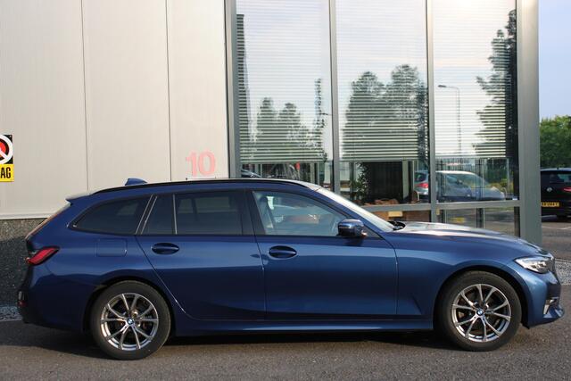 BMW 3-SERIE Touring 320i Executive Edition