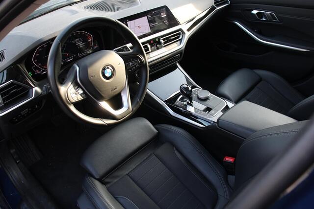 BMW 3-SERIE Touring 320i Executive Edition